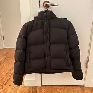 Aritzia Super Puff Shorty